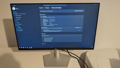 Dell 24" display S2421HS