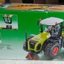 Siku 1:32 Claas Xerion 5000 Tractor 3271 Image 2