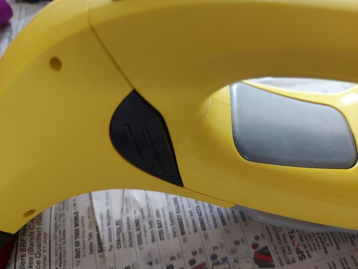 KARCHER Portable screen washer, in excellent condition, missing the the charger power supply