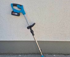 Garden strimmer