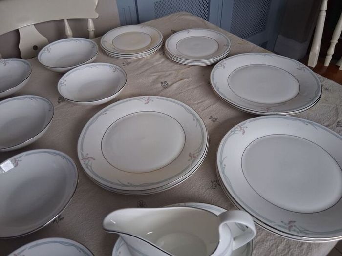 Royal Doulton fine bone china sets