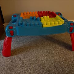 Mega Bloks Build 'n Learn Portable Activity Table