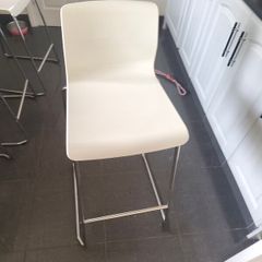 6 barstools 2 big and 4 small