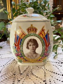 Vintage collectable biscuits barrel