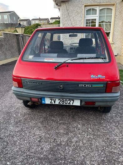 Peugeot 205