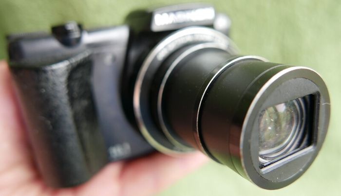 Maginon SZ-24 Digital Compact Camera 16,1MP - 24 x Optical Zoom Tested (battery cover is missing)