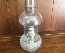 Glass oil lamp