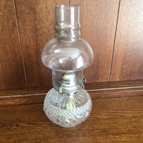 Glass oil lamp