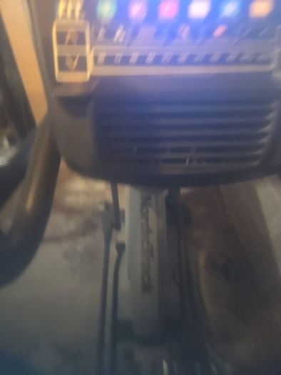 NordicTrack E9.5 Power Incline Elliptical Trainer