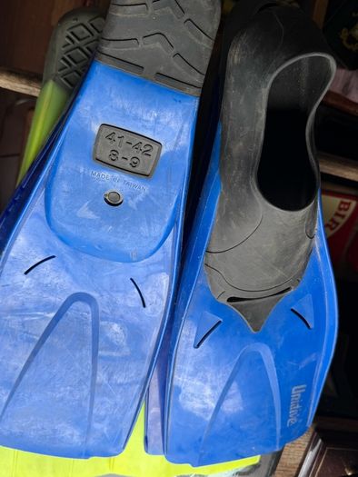 scuba diving fins