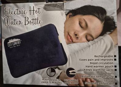 Electric hot water bottle
