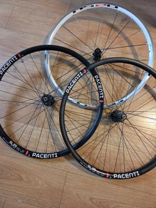 Pacenti wheelset