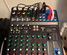 Yamaha MG10 XU mixer with usb