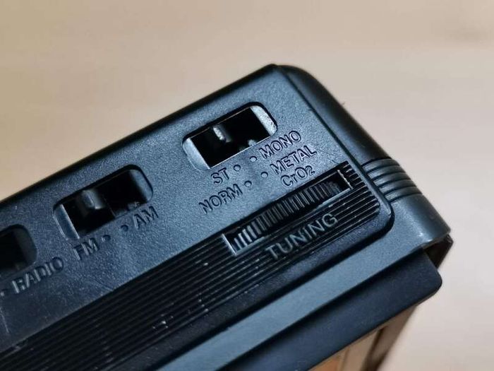 AIWA HS-T210A Walkman Cassette Player