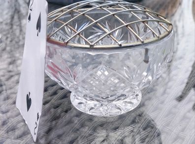 Vintage crystal rose bowl, stunning, D18 post 7e