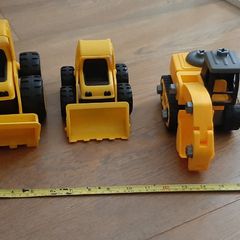3 construction vehicle toys
