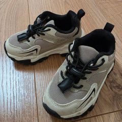 Kids footwear - size 23