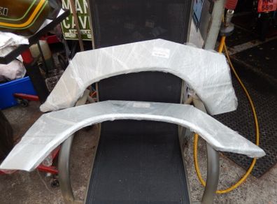 Classic Merc 124 Rear Wheel Arches x 2