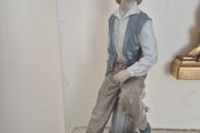 Lladro (Shoe Shine Boy) - Figuirine