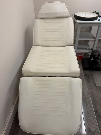 Beauty chair