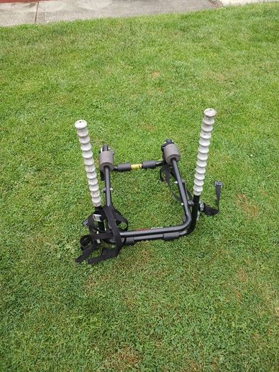 bike carrier. Buzz rack 3 bikes.