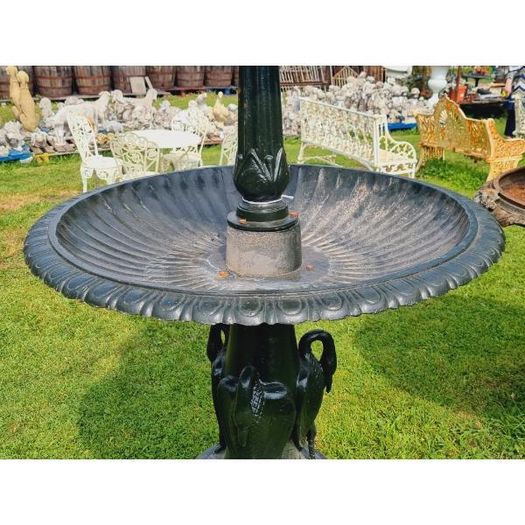 Bird Fountain D1162