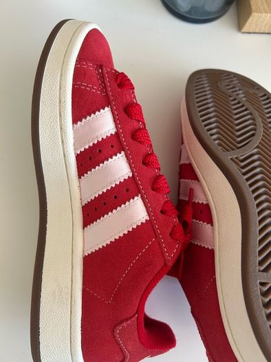 Girls adidas campus