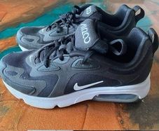 Nike Air 200 size 4.5