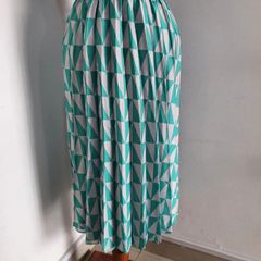 Ladies Gallery Geo Print Skirt Size Medium
