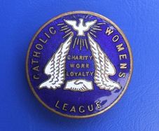 CATHOLIC WOMENS LEAGUE (religious volunteer organisation) - a vintage membership badge (1930s)