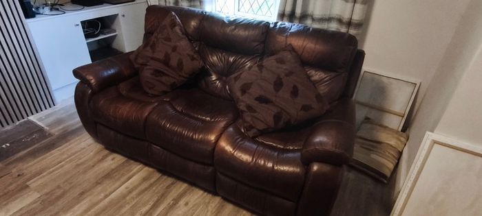 Leather 3+1+1