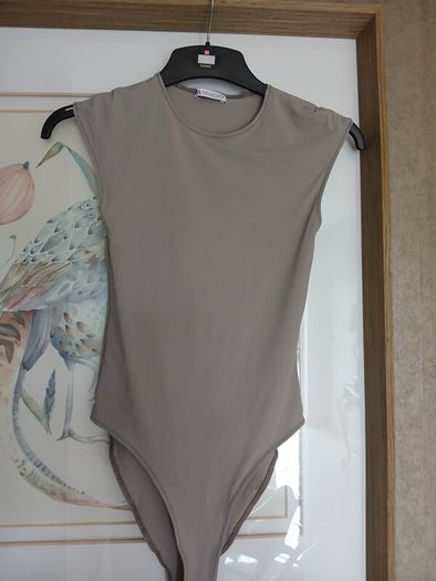 Zara Bodysuit bundle x 3  Excellent new condition