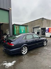 Highly modified Saab 93 breaking