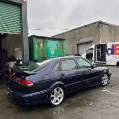 Highly modified Saab 93 breaking