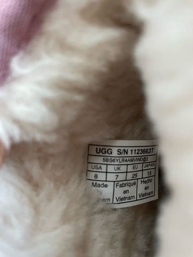 Girls Pink Metallic Classic Uggs - Excellent Condition