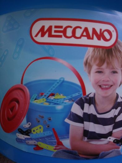Meccano Construction set age 5 over 100 pieces
