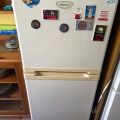 Fridge freezer Beko for free