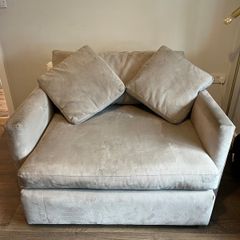 Snuggle Chair
