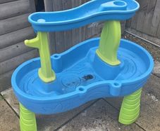 Kids Water Table & Picnic Table