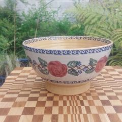 Beautiful Nicholas Mosse Large Bowl in the Popular but Discontinued Kilfane Rose Pattern, Circa 1996-2004