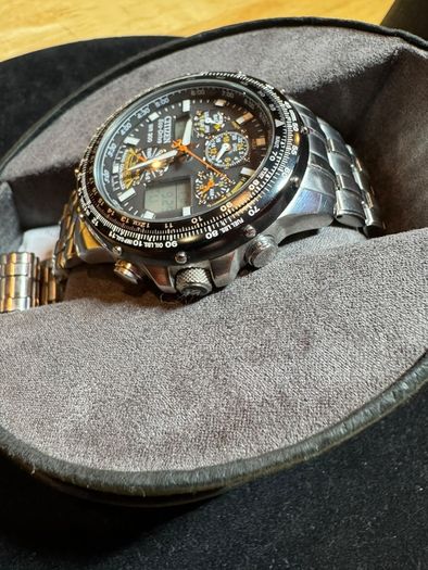 citizen Skyhawk Eco drive U600