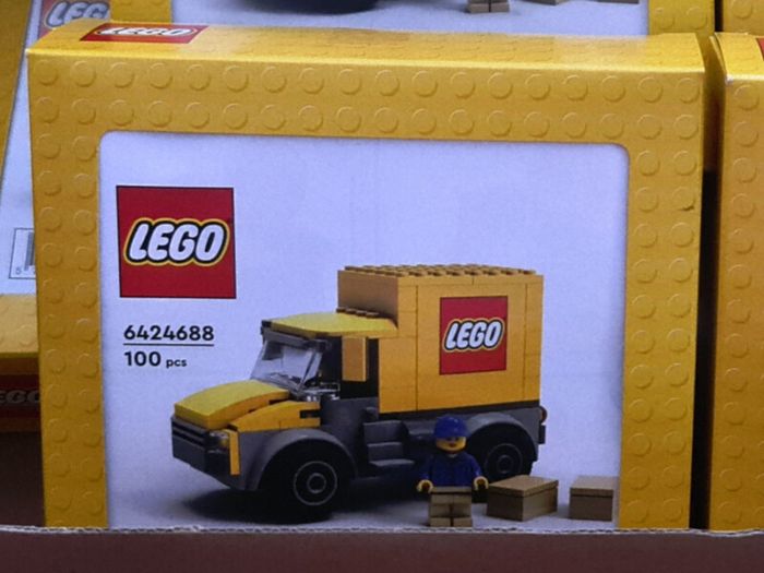 LEGO 6424688 LEGO Delivery Truck