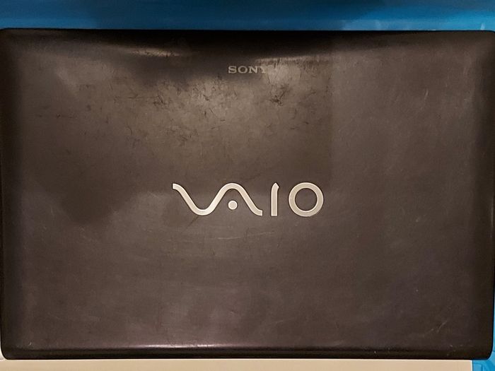 Sony Vaio Laptop, PCG-61511M, Windows 7 Professional, 32 bit, AMD Phenom II Triple Core Processor, 1.8GHz, 8GB Ram,