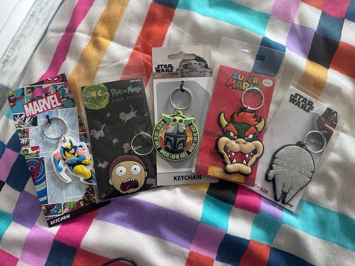 5 random keyrings