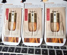 Clarins Double Serum Foundaton / NEW