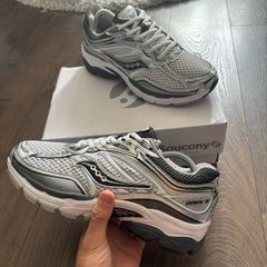 Saucony Pro Grid Omni 9