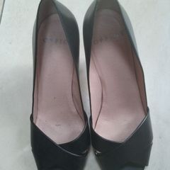Black Office leather heels size 5