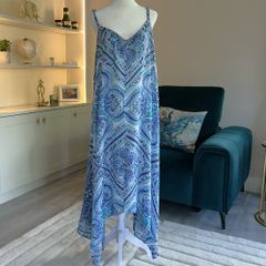 Ladies Blue & White Spaghetti Strap Long Summer / Beach Dress.  Size UK 20-22/ EU 48-50