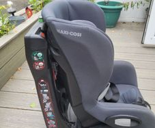 Maxi Cosi Axiss Baby Seat