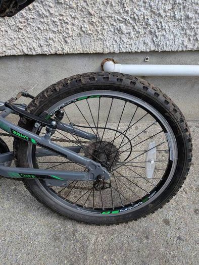 Bentini Child's bike (Age 6 - 9 yrs)